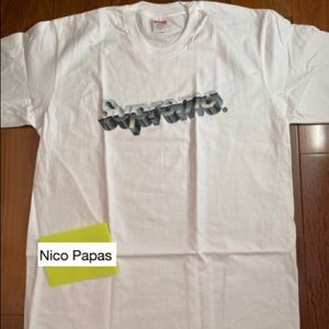 Supreme T-shirt